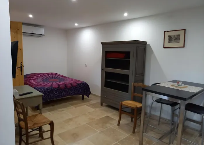 Studios Domaine L\'Oliveraie